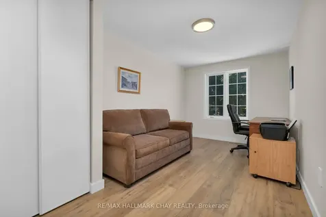 9 Caribou Court Barrie ON L4N 8N3