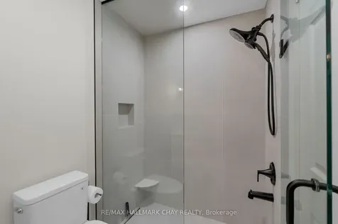 9 Caribou Court Barrie ON L4N 8N3