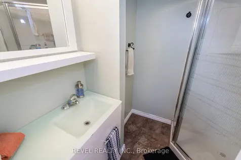 6 Huron Street Barrie ON L4M 5H3