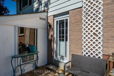 6 Huron Street Barrie ON L4M 5H3