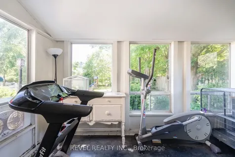 6 Huron Street Barrie ON L4M 5H3