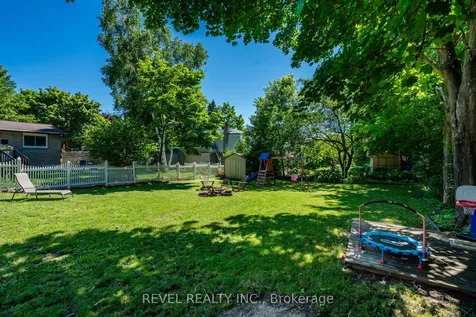 6 Huron Street Barrie ON L4M 5H3