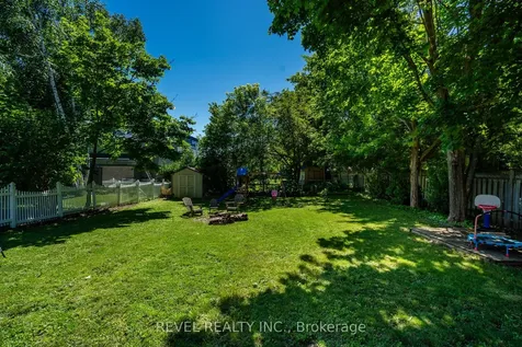 6 Huron Street Barrie ON L4M 5H3