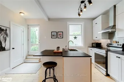 402 Third Street Collingwood ON L9Y 1L8