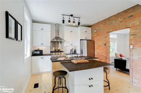 402 Third Street Collingwood ON L9Y 1L8