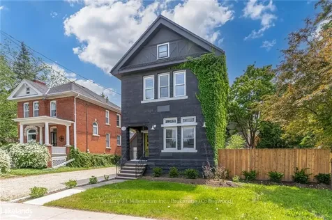 402 Third Street Collingwood ON L9Y 1L8