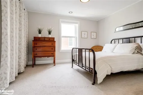 402 Third Street Collingwood ON L9Y 1L8