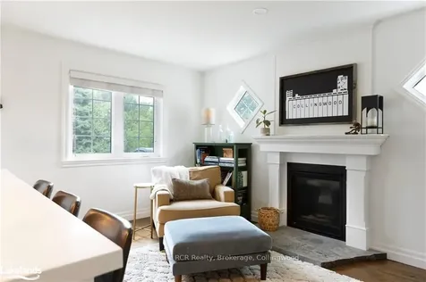 9840 Beachwood Road Collingwood ON L9Y 5P8