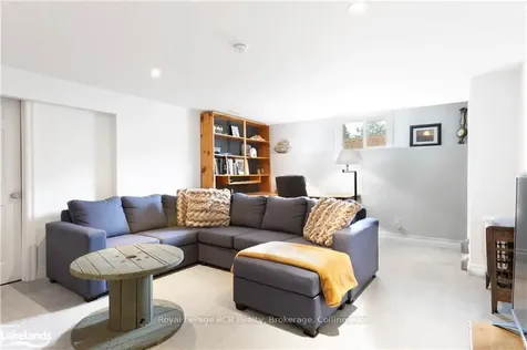 9840 Beachwood Road Collingwood ON L9Y 5P8