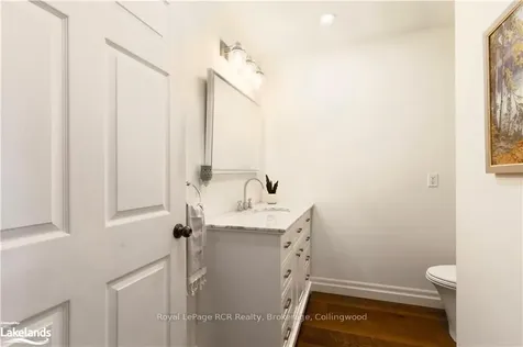 9840 Beachwood Road Collingwood ON L9Y 5P8