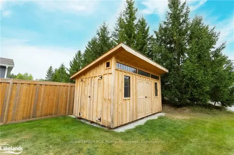 9840 Beachwood Road Collingwood ON L9Y 5P8