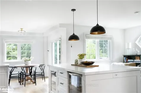 9840 Beachwood Road Collingwood ON L9Y 5P8