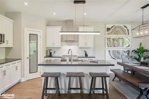 62 Foley Crescent Collingwood ON L9Y 3B7