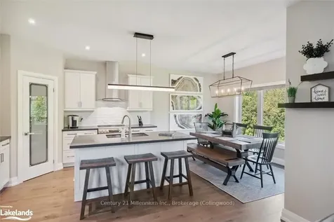 62 Foley Crescent Collingwood ON L9Y 3B7
