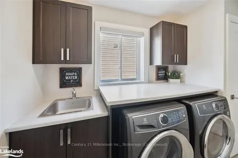 62 Foley Crescent Collingwood ON L9Y 3B7