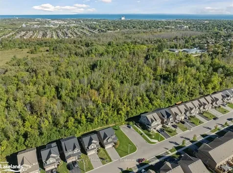 62 Foley Crescent Collingwood ON L9Y 3B7