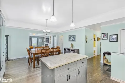 225 Christopher Street Clearview ON L0M 1S0