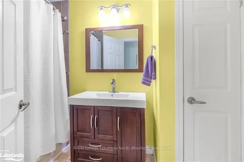 225 Christopher Street Clearview ON L0M 1S0