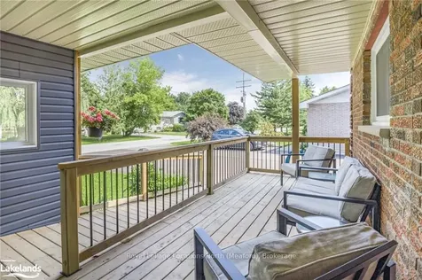 225 Christopher Street Clearview ON L0M 1S0