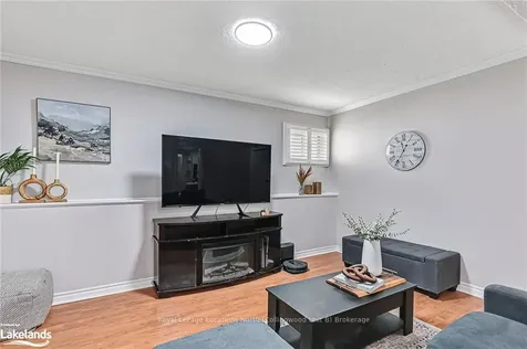 93 Dyer Drive Wasaga Beach ON L9Z 1E5