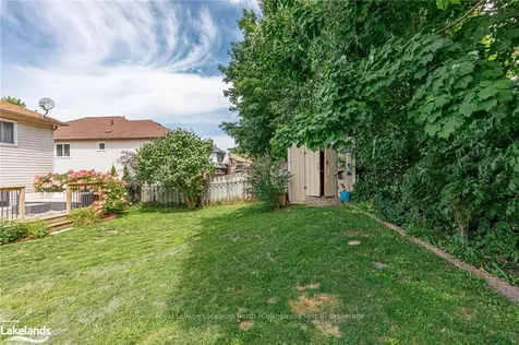 93 Dyer Drive Wasaga Beach ON L9Z 1E5