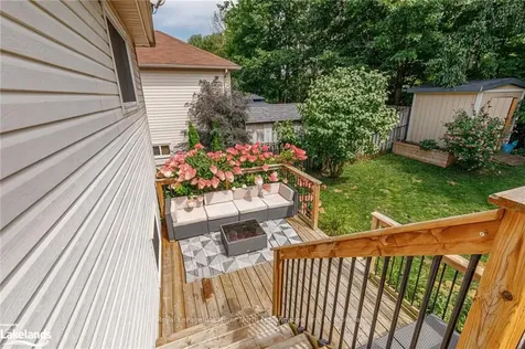 93 Dyer Drive Wasaga Beach ON L9Z 1E5