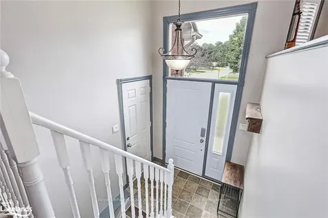 93 Dyer Drive Wasaga Beach ON L9Z 1E5