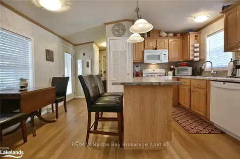 36 Georgian Glen Drive Wasaga Beach ON L9Z 1K7