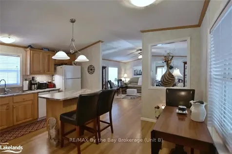 36 Georgian Glen Drive Wasaga Beach ON L9Z 1K7