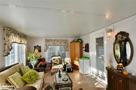 36 Georgian Glen Drive Wasaga Beach ON L9Z 1K7