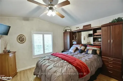 36 Georgian Glen Drive Wasaga Beach ON L9Z 1K7