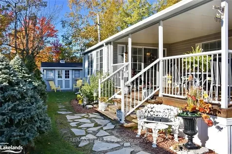 36 Georgian Glen Drive Wasaga Beach ON L9Z 1K7