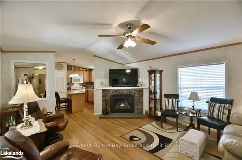 36 Georgian Glen Drive Wasaga Beach ON L9Z 1K7