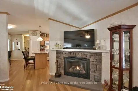 36 Georgian Glen Drive Wasaga Beach ON L9Z 1K7