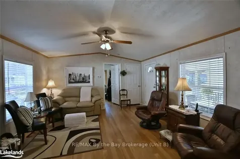 36 Georgian Glen Drive Wasaga Beach ON L9Z 1K7