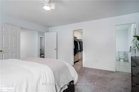 14 Alyssa Drive Collingwood ON L9Y 5K8