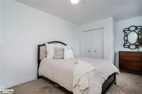 14 Alyssa Drive Collingwood ON L9Y 5K8