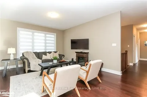 53 Edgewater Road Wasaga Beach ON L9Z 2W3
