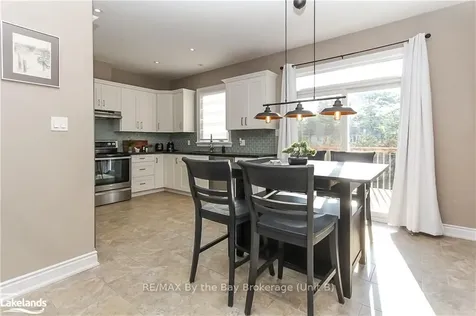 53 Edgewater Road Wasaga Beach ON L9Z 2W3