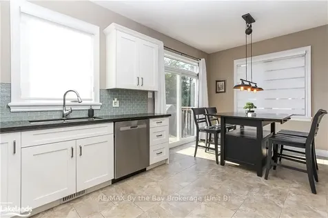 53 Edgewater Road Wasaga Beach ON L9Z 2W3