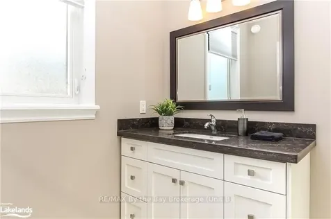 53 Edgewater Road Wasaga Beach ON L9Z 2W3
