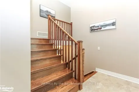 53 Edgewater Road Wasaga Beach ON L9Z 2W3