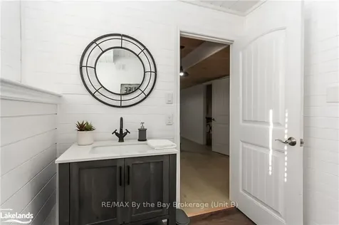 53 Edgewater Road Wasaga Beach ON L9Z 2W3