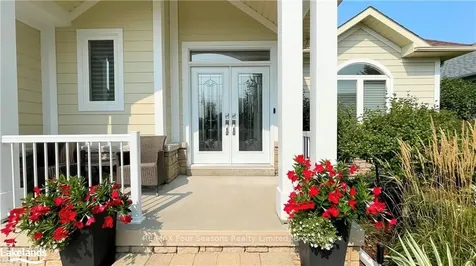 28 Marine View Drive Collingwood ON L9Y 5A3