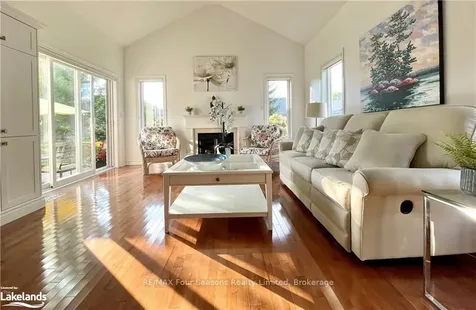 28 Marine View Drive Collingwood ON L9Y 5A3