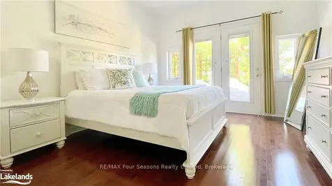 28 Marine View Drive Collingwood ON L9Y 5A3