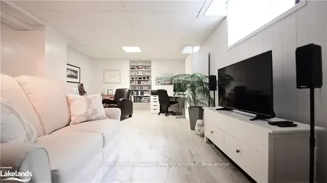 28 Marine View Drive Collingwood ON L9Y 5A3