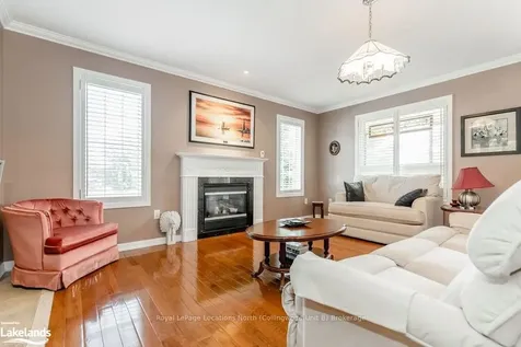 25 Masters Lane Wasaga Beach ON L9Z 1S8