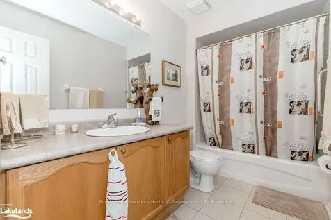 25 Masters Lane Wasaga Beach ON L9Z 1S8