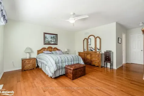 25 Masters Lane Wasaga Beach ON L9Z 1S8